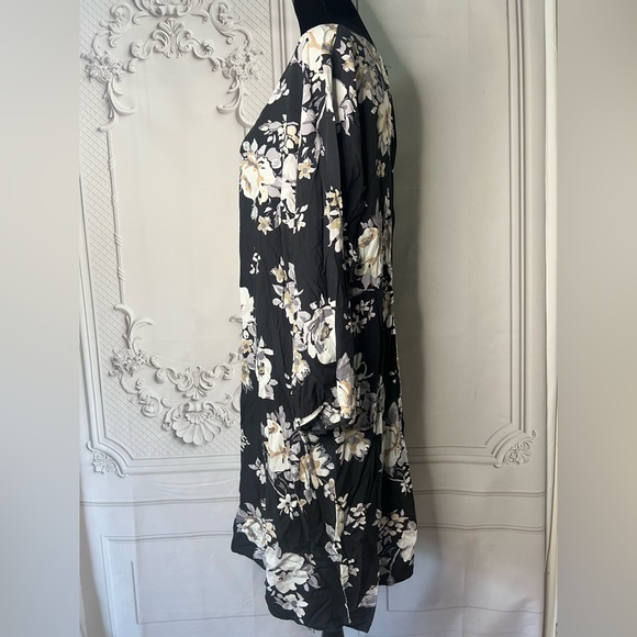 Old Navy Long Sleeve Black Floral Printed Lightweight Mini Dress NEW - Picture 2 of 6